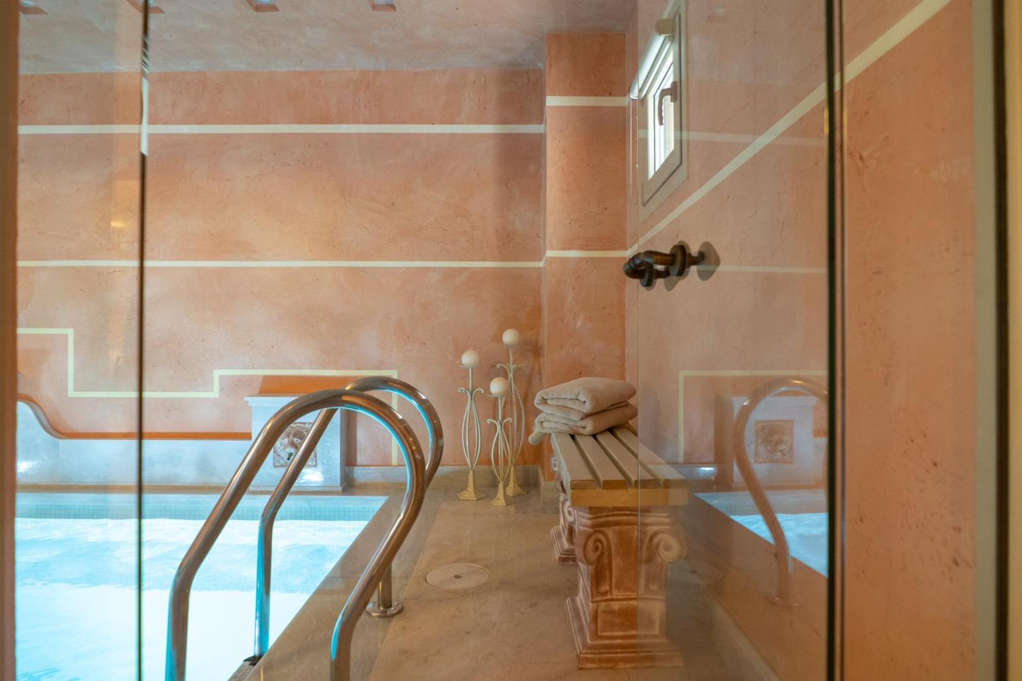 Unique Room With Indoor Pool & Attic Alli Meria エクステリア 写真